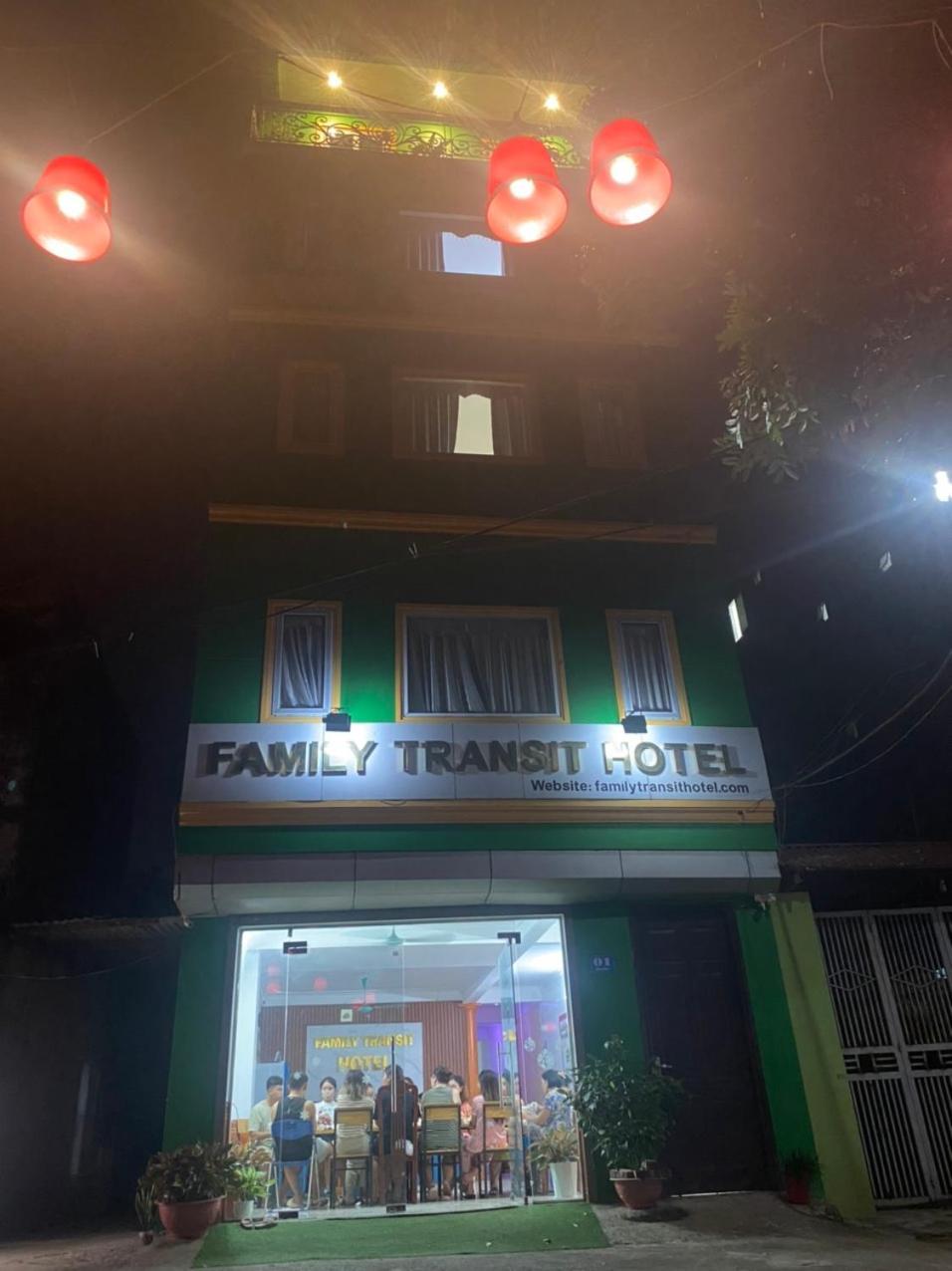 ファミリー トランジット ホテル Thach Loi エクステリア 写真